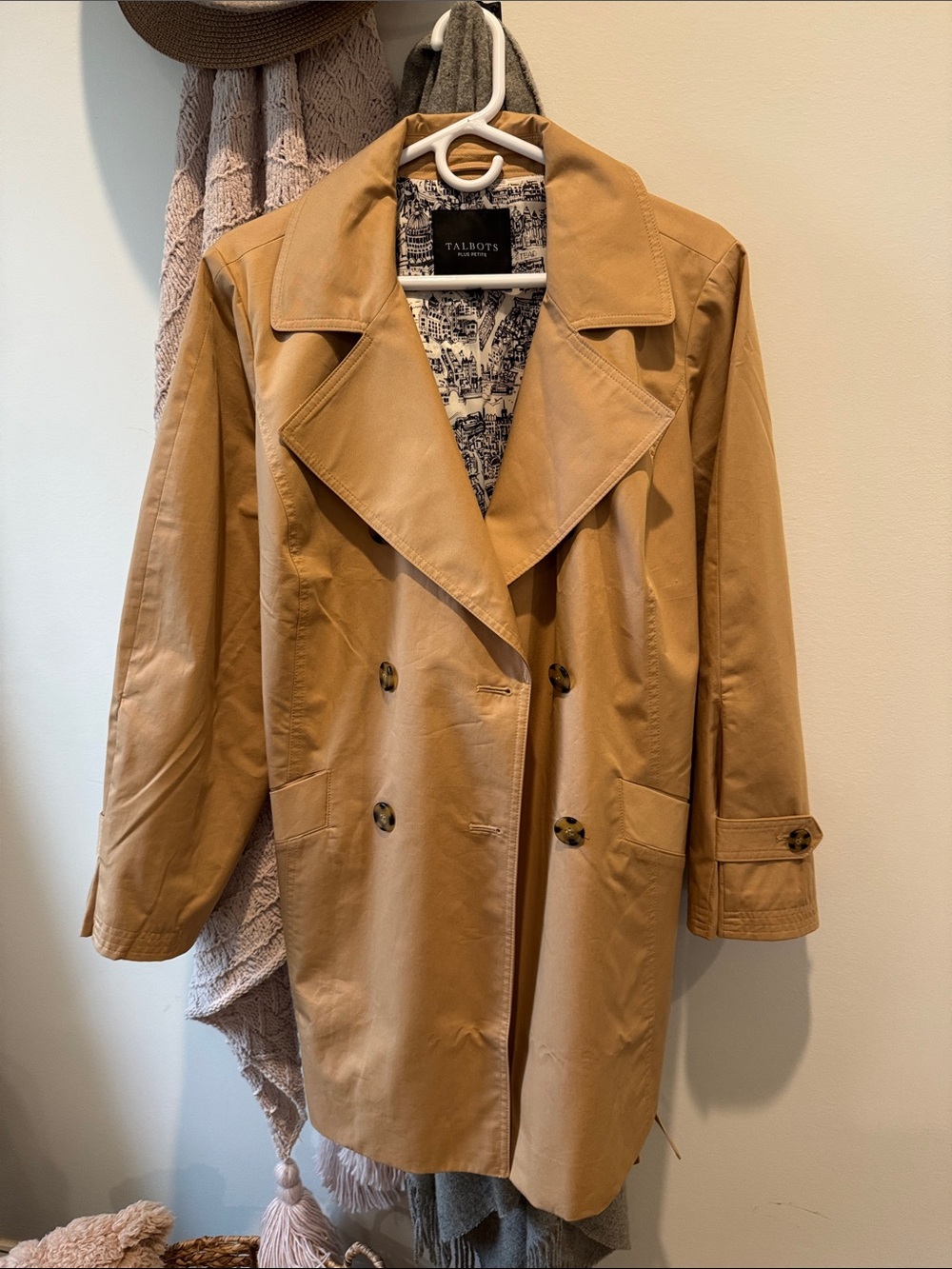 Trench Coat with London Scene in Inside